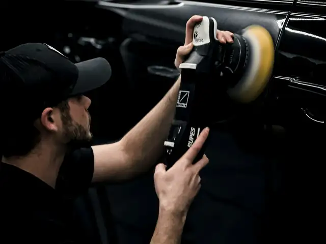 Poles Baret & Paint Correction